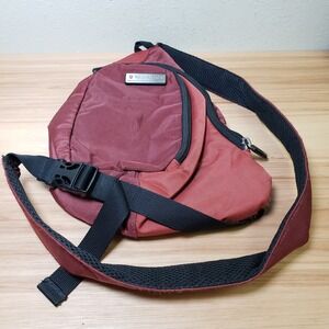 Victorinox Swiss Army Sling Bag Maroon Red Utility Travel Pack Gorpcore Casual